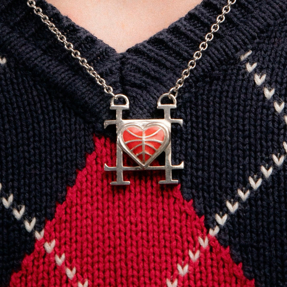 CAGED AFFECTION NECKLACE