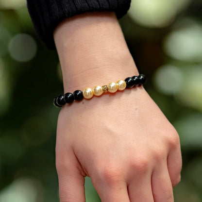 Moonrise Pearl Bracelet